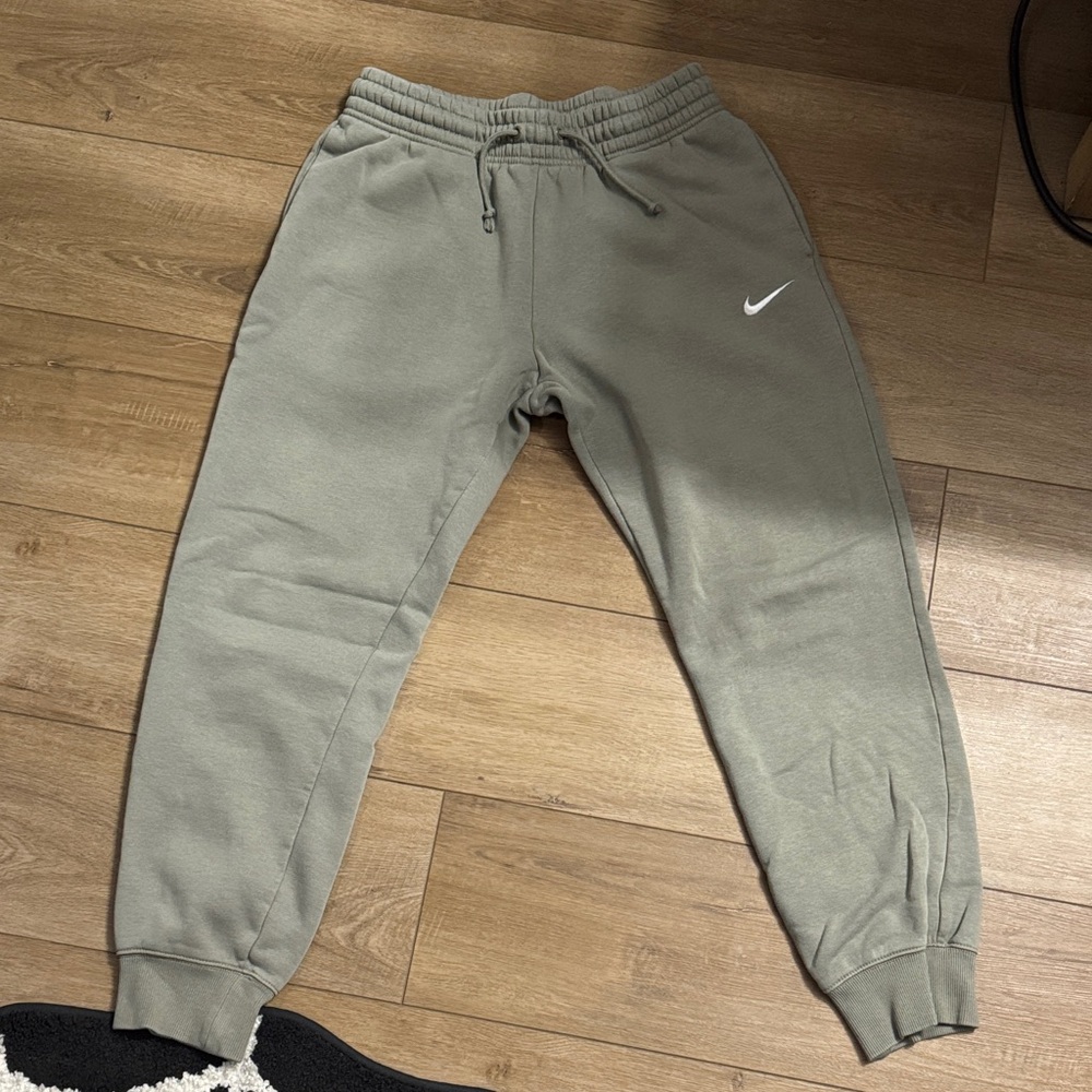 Nike Sweatpants